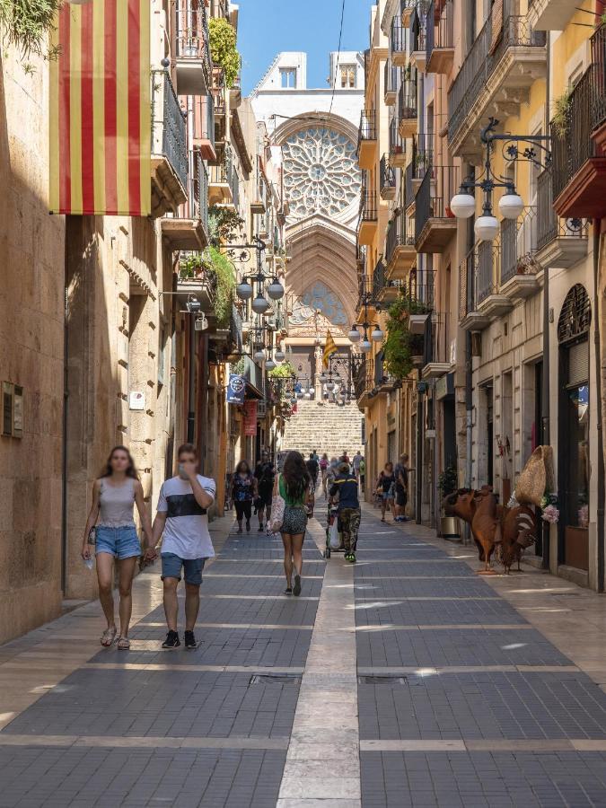 Hauzify I Domus Tarragona Apartamento Exterior foto